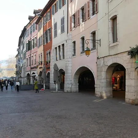 Le Paquier - Vieille Ville, Calme, Lac 100m, Netflix Appartement Annecy