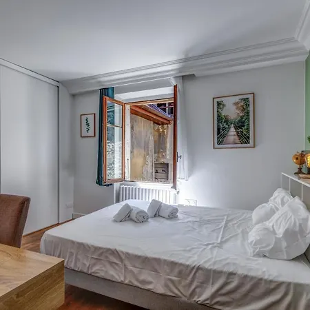 Le Paquier - Vieille Ville, Calme, Lac 100m, Netflix *